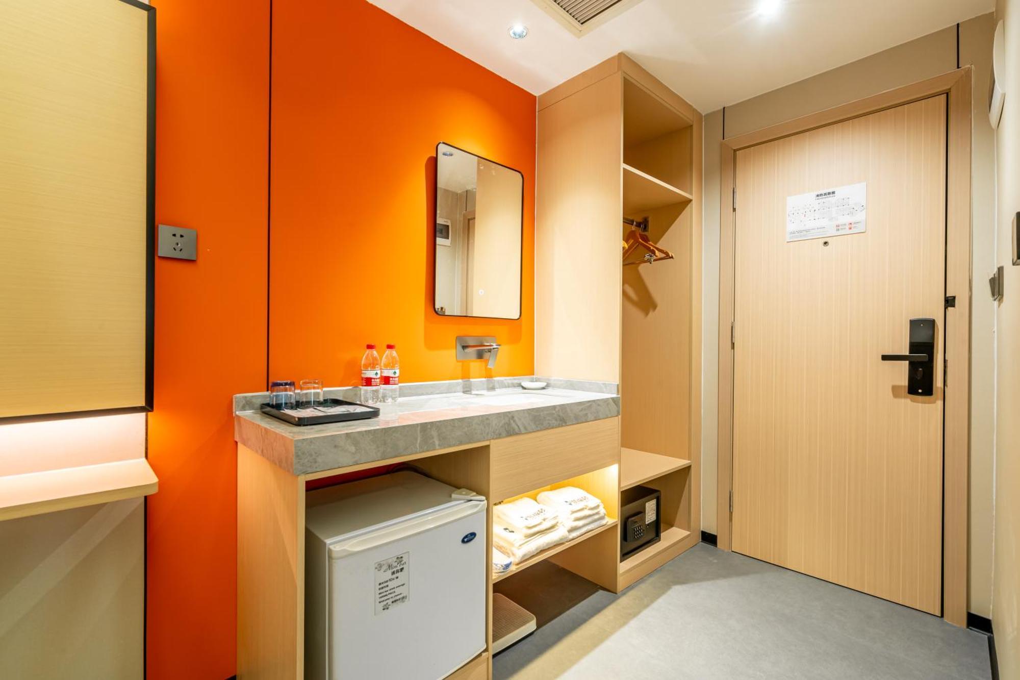 Waifiden Hotel -Former Tokai Hotel - Xiaobei Metro Station - During The Canton Fair, There Will Be Shuttle Buses For Transportation Back And Forth Eksteriør billede