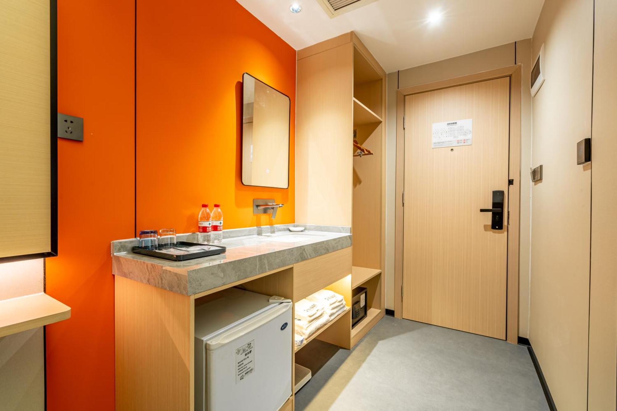 Waifiden Hotel -Former Tokai Hotel - Xiaobei Metro Station - During The Canton Fair, There Will Be Shuttle Buses For Transportation Back And Forth Eksteriør billede