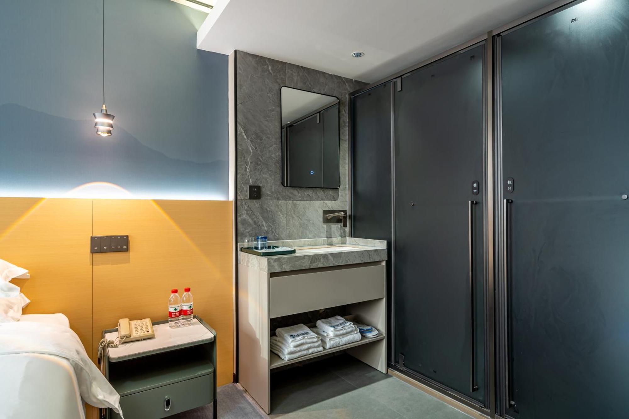 Waifiden Hotel -Former Tokai Hotel - Xiaobei Metro Station - During The Canton Fair, There Will Be Shuttle Buses For Transportation Back And Forth Eksteriør billede