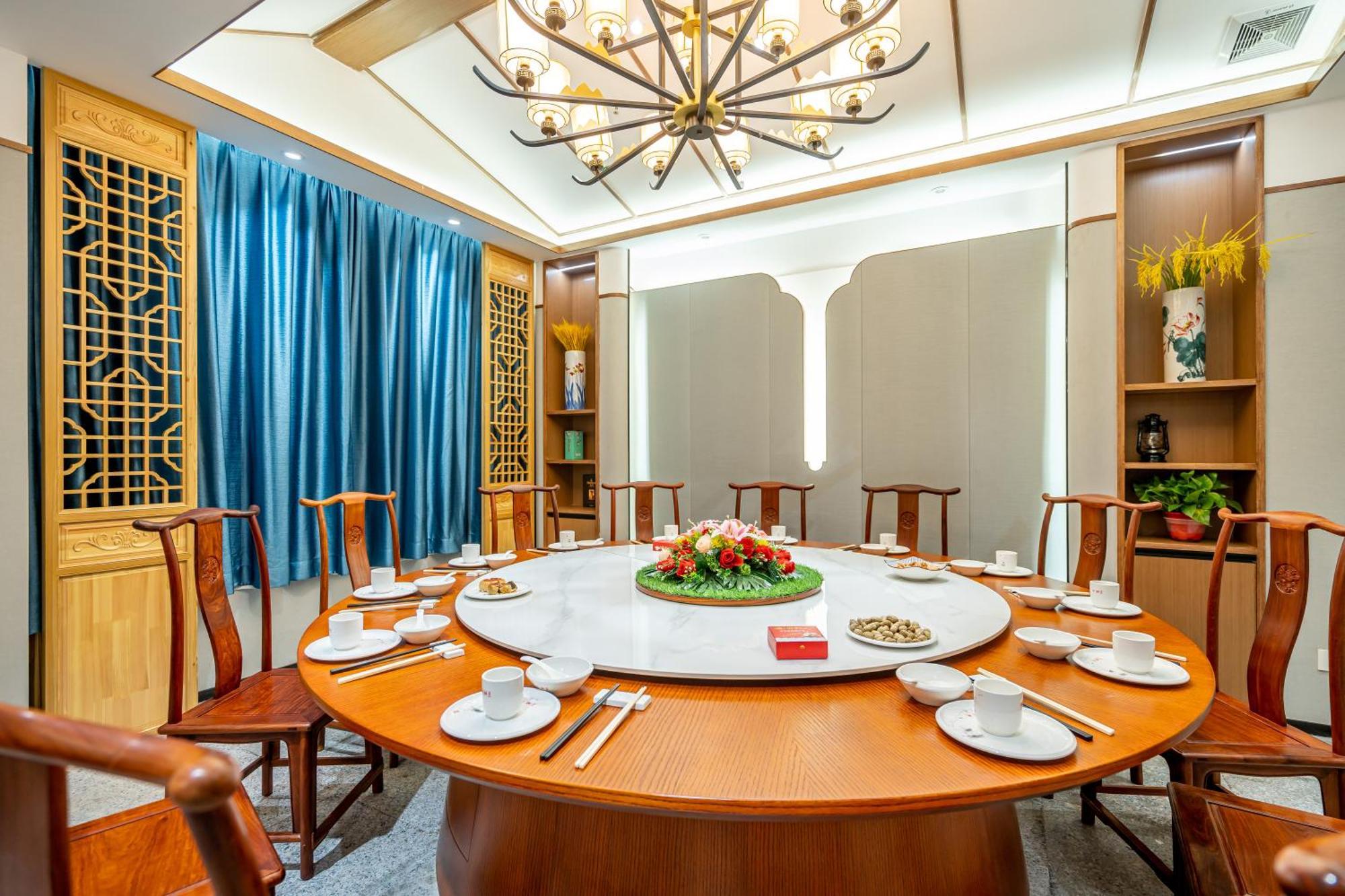 Waifiden Hotel -Former Tokai Hotel - Xiaobei Metro Station - During The Canton Fair, There Will Be Shuttle Buses For Transportation Back And Forth Eksteriør billede