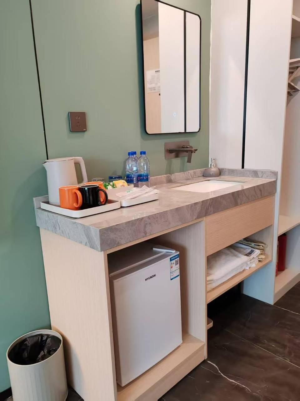 Waifiden Hotel -Former Tokai Hotel - Xiaobei Metro Station - During The Canton Fair, There Will Be Shuttle Buses For Transportation Back And Forth Eksteriør billede